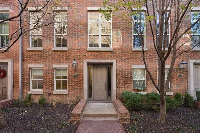 MLS: 21158468 Condo For Sale