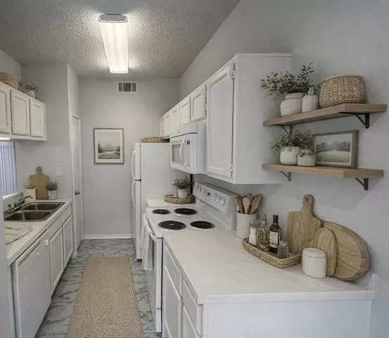 MLS: 21158513 Condo For Sale