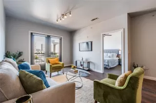 Photo #3: 21158569 Listing 