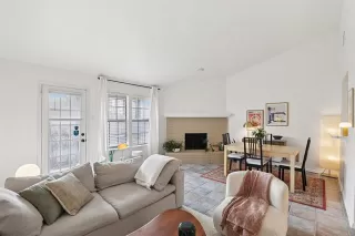 Photo #3: 21158739 Listing 