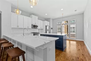 Photo #5: 21159014 Listing 