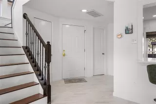 Photo #6: 21159635 Listing 