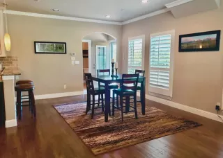 Photo #6: 21159779 Listing