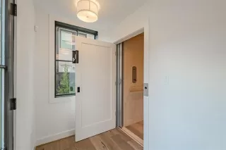 Photo #5: 21160386 Listing 