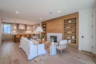 Photo #5: 21160410 Listing 