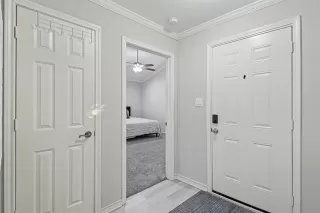 Photo #3: 21160705 Listing