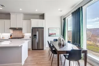 Photo #4: 21160733 Listing