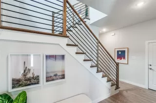 Photo #6: 21160733 Listing