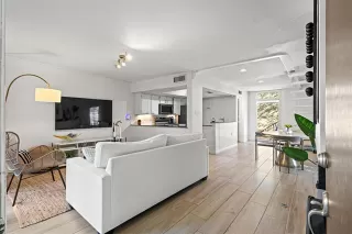 More Details about MLS # 21160809 : 3321 COLE AVENUE #120