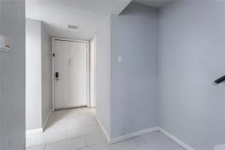 Photo #4: 21160835 Listing 