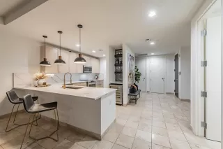 Photo #5: 21160901 Listing 