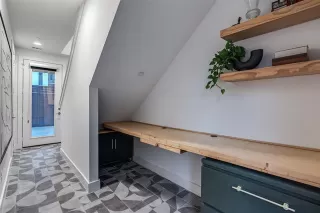 Photo #5: 21160994 Listing