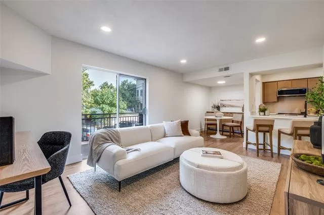 MLS: 21161682 Condo For Sale