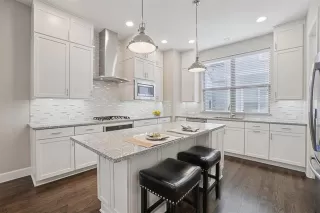 Photo #6: 21161736 Listing