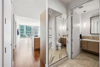 Photo #6: 21161829 Listing