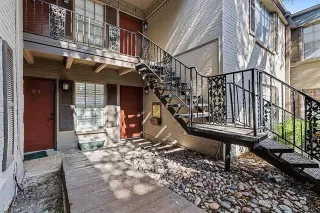 Photo #5: 21162040 Listing 