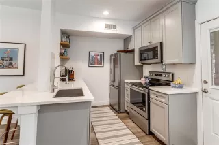 Photo #3: 21162136 Listing 