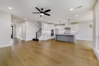 Photo #6: 21162254 Listing