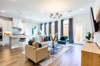 Photo #2: 21162576 Listing 