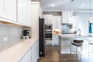 Photo #6: 21162576 Listing 