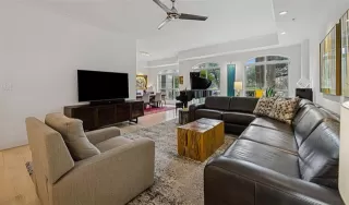 Photo #3: 21162677 Listing 