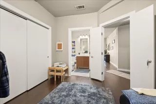 Photo #6: 21162751 Listing 