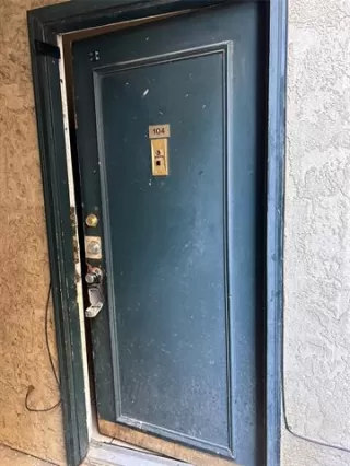 Photo #2: 21163144 Listing