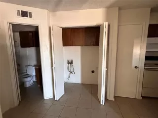 Photo #6: 21163153 Listing