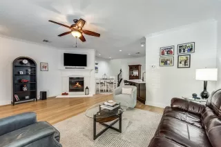 Photo #5: 21163410 Listing 