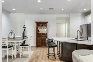 Photo #6: 21163410 Listing 