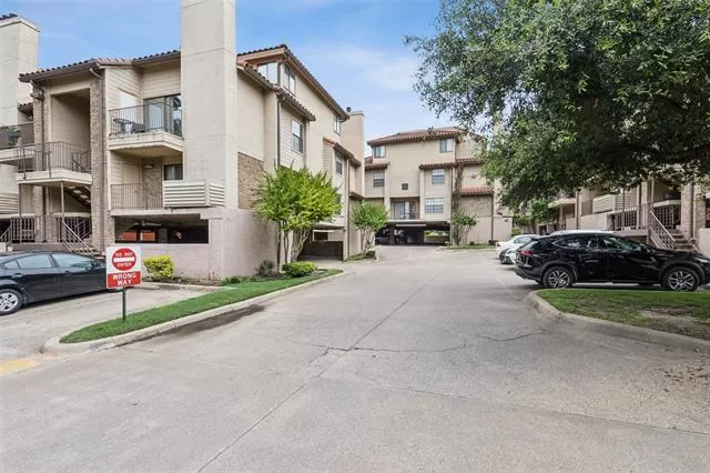 MLS: 21163530 Condo For Sale