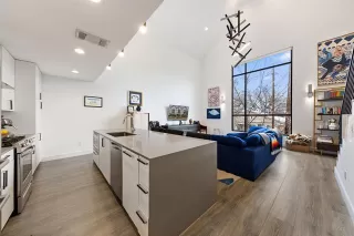 Photo #5: 21164124 Listing 