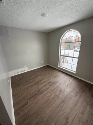 Photo #4: 21164267 Listing