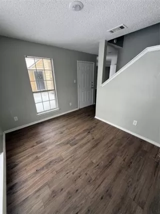 Photo #5: 21164267 Listing