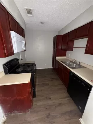 Photo #6: 21164267 Listing