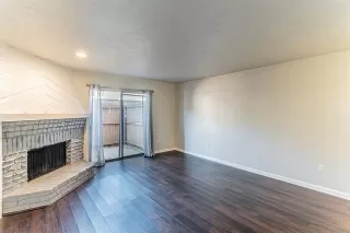 Photo #2: 21164533 Listing