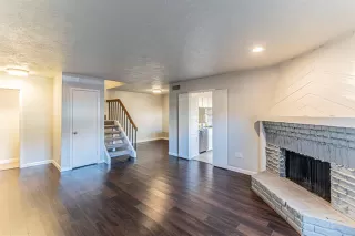 Photo #4: 21164533 Listing