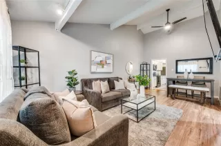 Photo #4: 21164639 Listing 