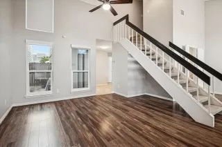 Photo #6: 21164642 Listing