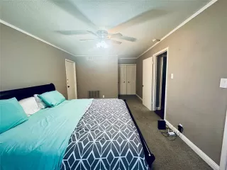 Photo #4: 21165105 Listing 