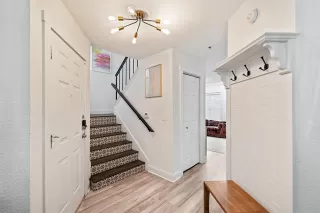 Photo #4: 21165321 Listing 