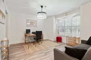 Photo #5: 21165321 Listing 