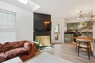 Photo #6: 21165321 Listing 