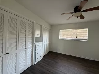 Photo #4: 21165325 Listing