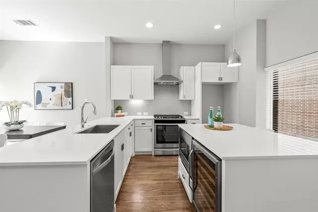 MLS: 21165516 Condo For Sale