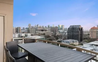 Photo #2: 21165530 Listing 