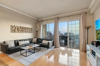 Photo #5: 21165530 Listing 