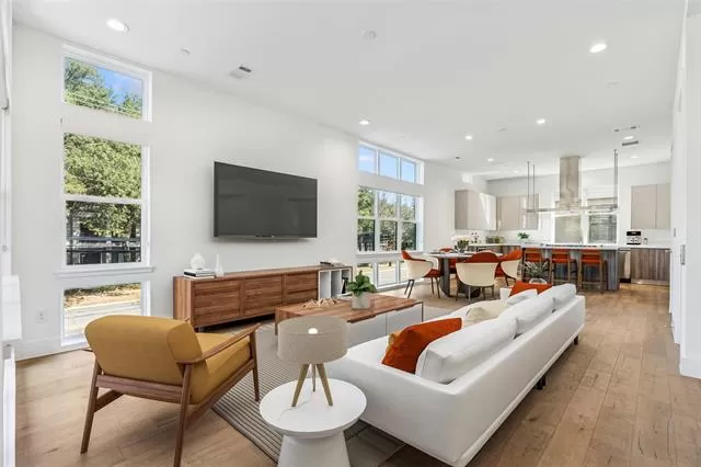 MLS: 21165538 Condo For Sale