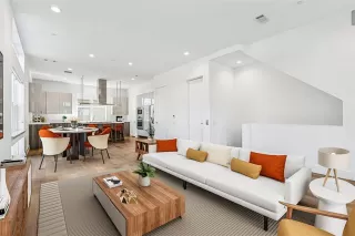 Photo #6: 21165538 Listing 