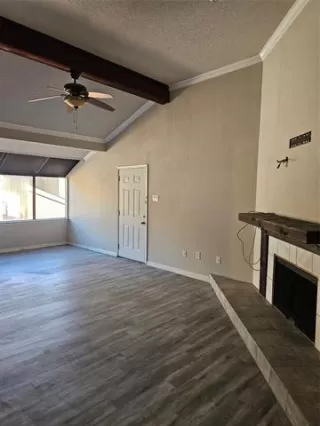 Photo #6: 21165916 Listing 